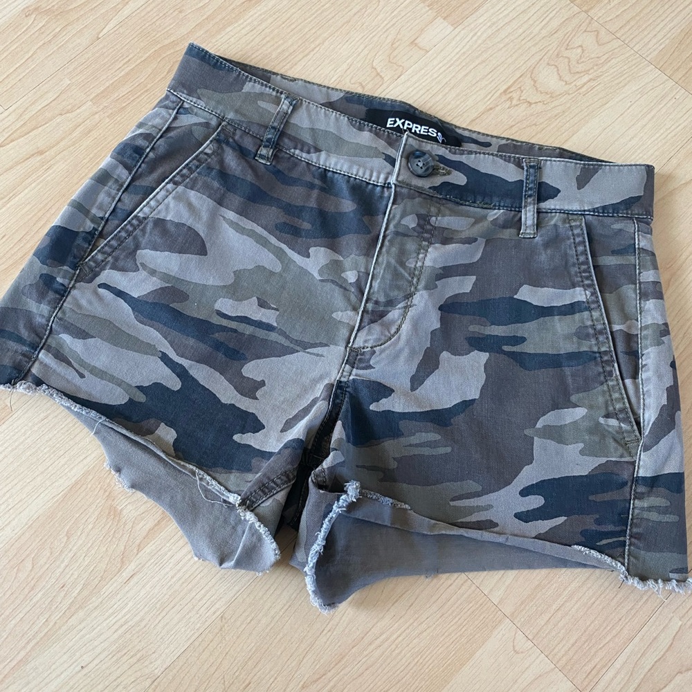 Express camo print shorts